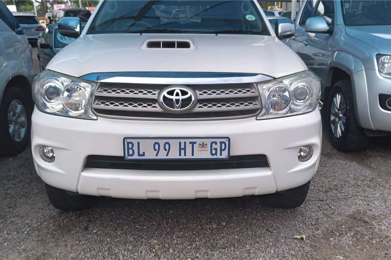 Toyota Fortuner 3.0D-4D 4x4 Heritage Edition automatic 2011