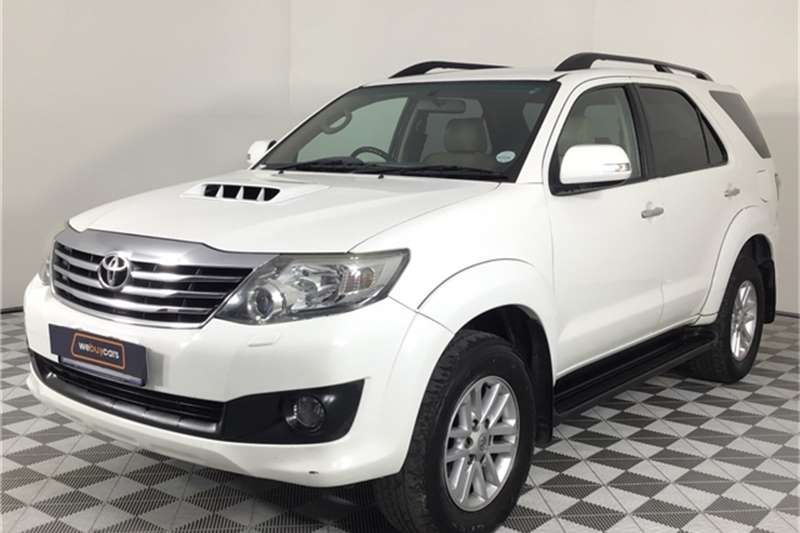 Toyota fortuner 2012