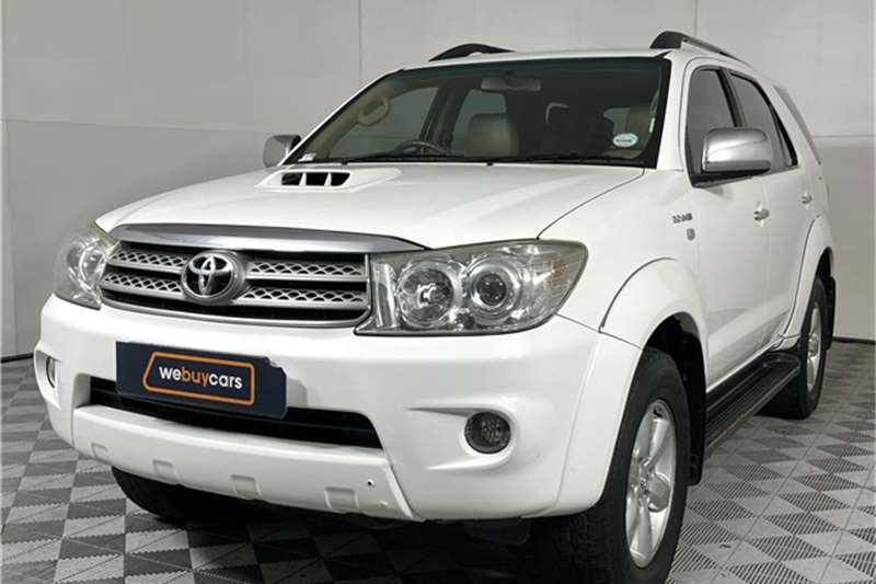 Toyota Fortuner 3.0D 4D automatic 2009