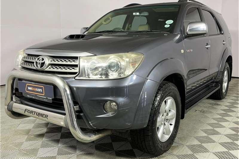 Toyota Fortuner 3.0D 4D automatic 2009