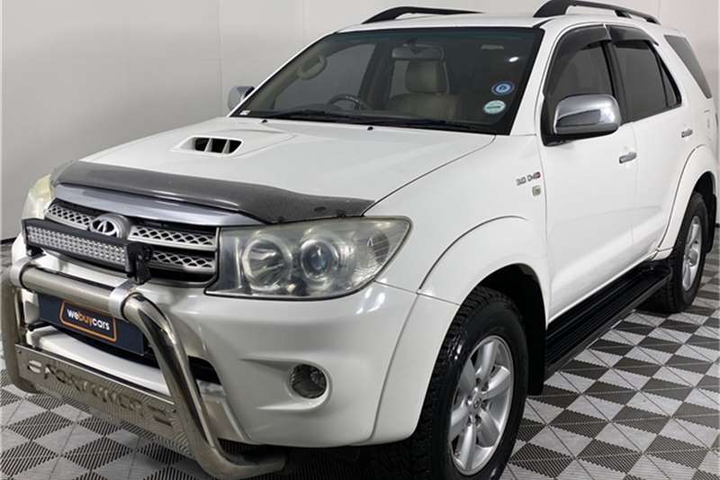Toyota Fortuner 3.0D-4D automatic 2011
