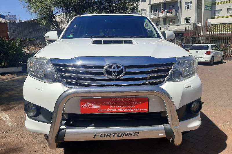 Toyota Fortuner 3.0D-4D automatic 2014