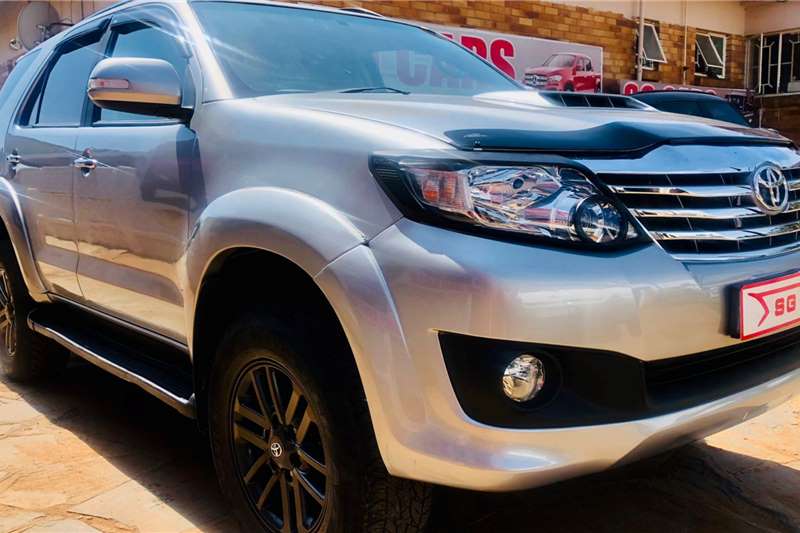 Toyota Fortuner 3.0D 4D automatic 2015