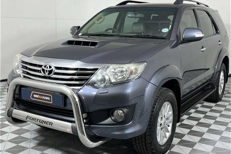 Toyota Fortuner 3.0D 4D Heritage Edition 2012