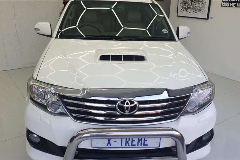 Toyota Fortuner 3.0D 4D Heritage Edition (7 Seater ) 2012