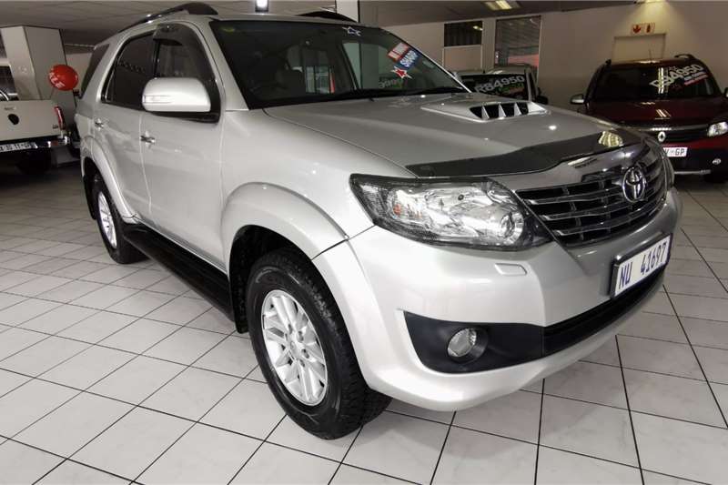 Toyota Fortuner 3.0D-4D (One owner) 2012
