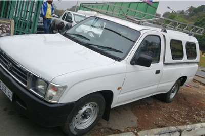 Used 2002 Toyota Hilux 2.0