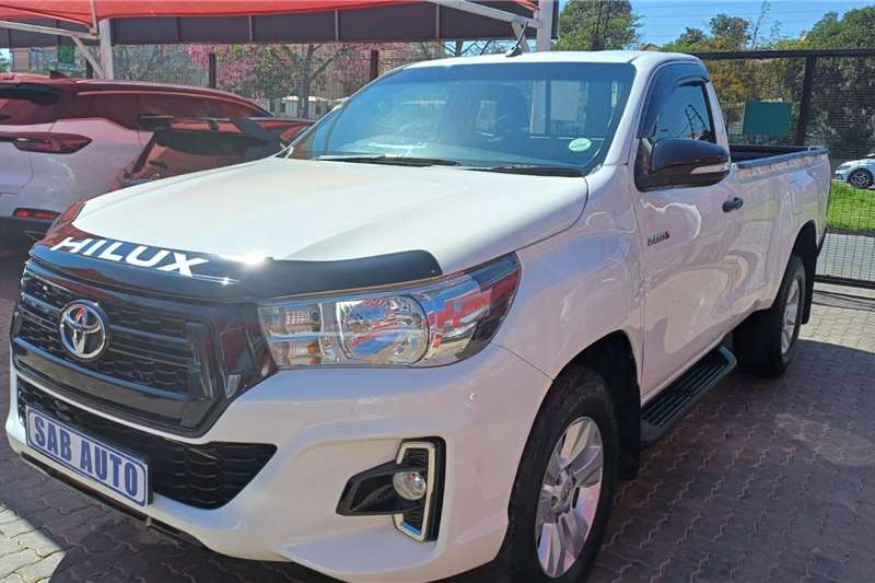 Toyota Hilux 2.4GD 6 SRX SINLGE CAB 2017