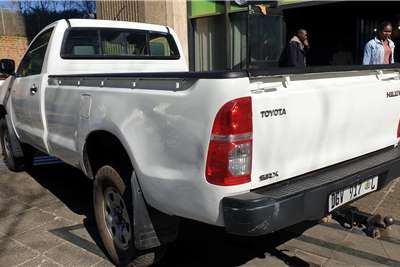  2015 Toyota Hilux Hilux 2.4GD (aircon)