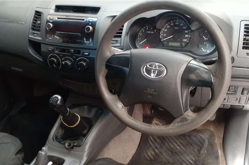  2016 Toyota Hilux Hilux 2.5D-4D raised body SRX