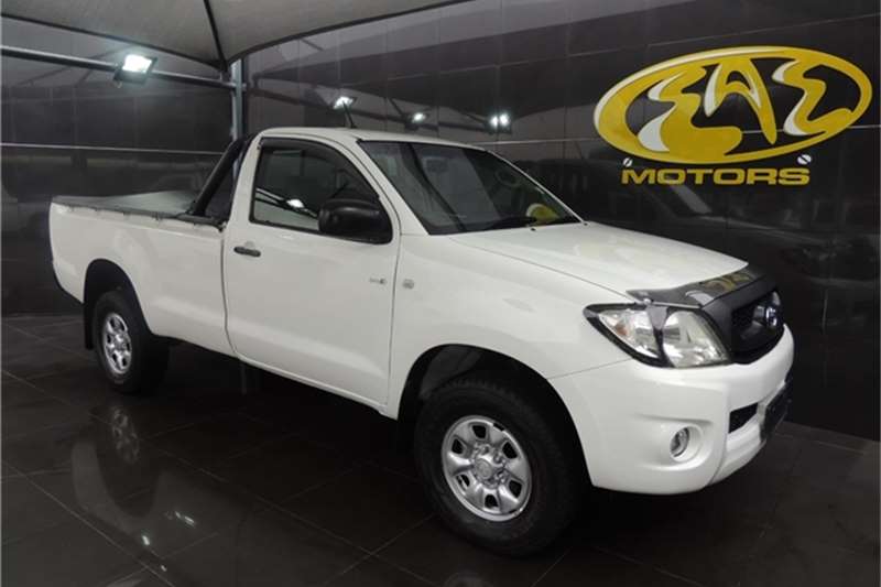 Toyota Hilux 2.5D-4D SRX 2011