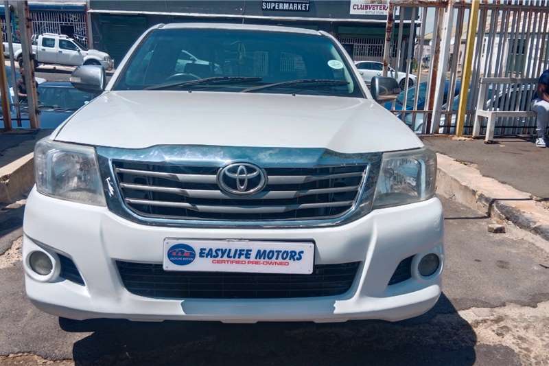 Toyota Hilux 2.5D 4D Xtra cab SRX 2015