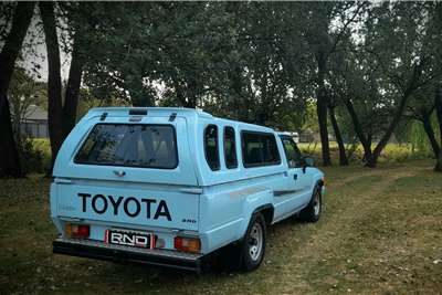  1998 Toyota Hilux 