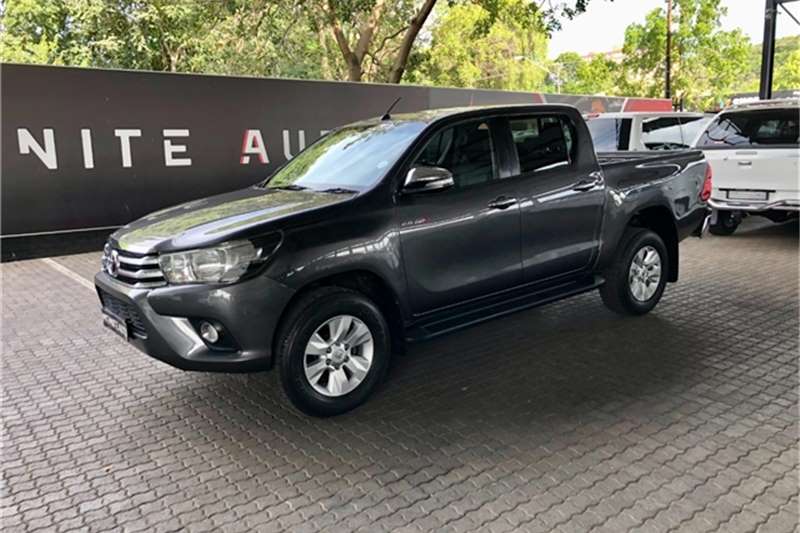 Toyota Hilux 2.8GD 6 double cab Raider auto 2016