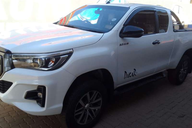 Toyota Hilux 2.8GD 6 Xtra cab 4x4 Raider 2018