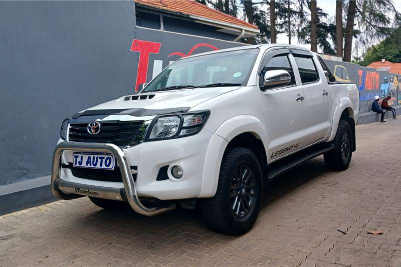 Toyota Hilux 3.0D 4D double cab Raider 2014