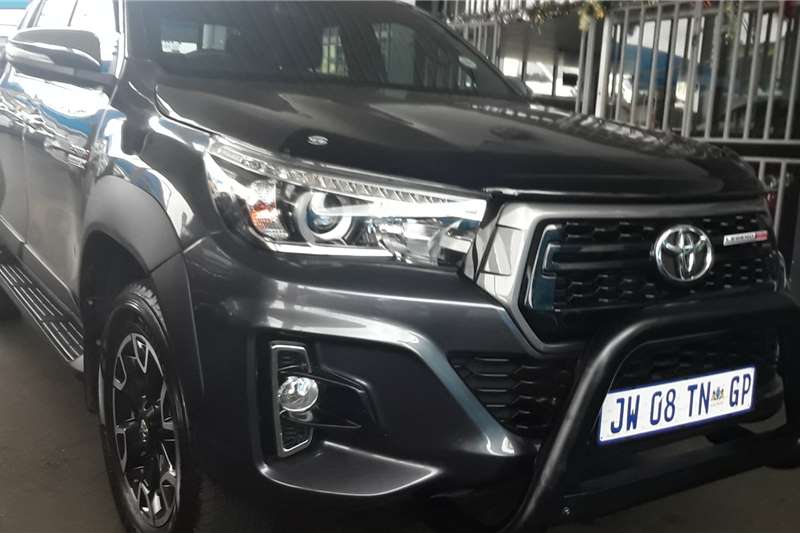 Toyota Hilux 3.0D-4D double cab Raider auto 2020