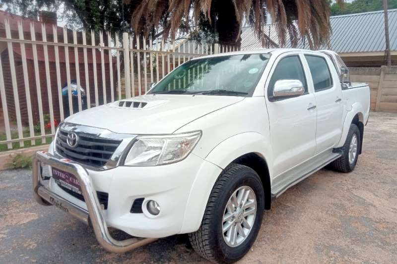 Used 2014 Toyota Hilux 3.0D 4D double cab Raider Dakar edition