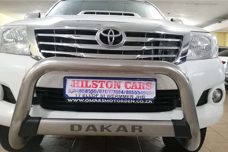 Toyota Hilux 3.0D-4D double cab Raider Dakar edition auto 2014