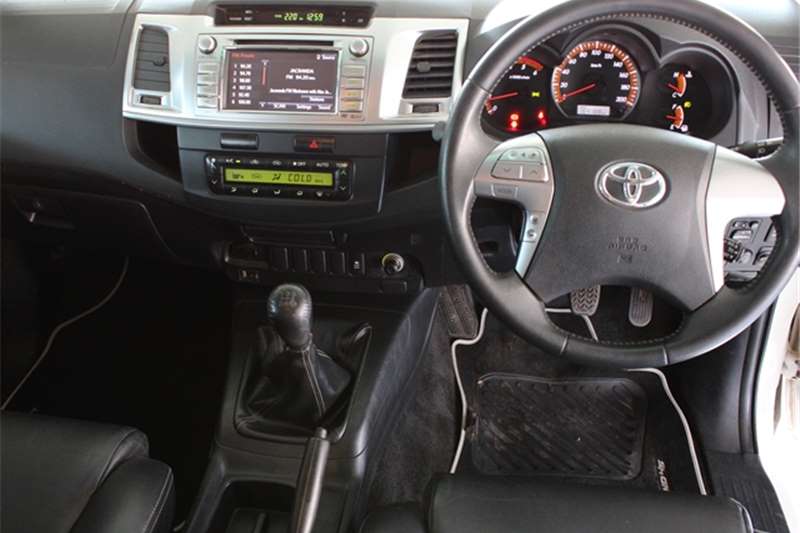  2015 Toyota Hilux 