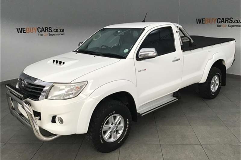 Toyota hilux 2013 года