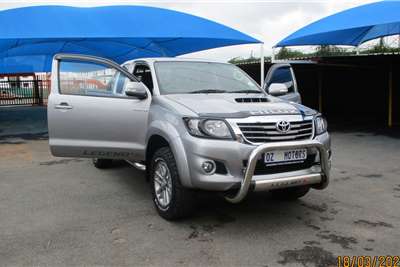  2015 Toyota Hilux Hilux 3.0D-4D Xtra cab Raider Legend 45