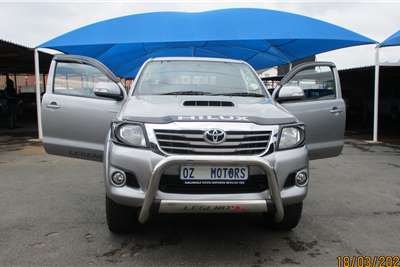  2015 Toyota Hilux Hilux 3.0D-4D Xtra cab Raider Legend 45