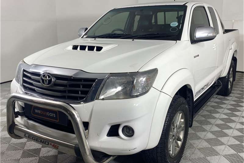 Toyota Hilux 3.0D-4D Xtra cab Raider Legend 45 2015