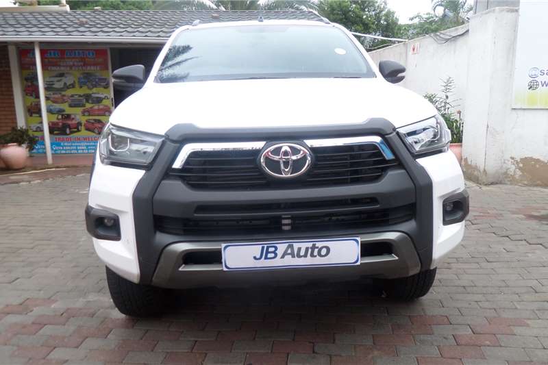 Toyota Hilux Double Cab HILUX 2.8 GD 6 RB LEGEND A/T P/U D/C 2021