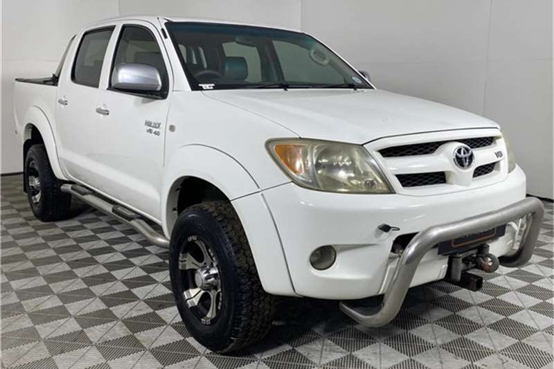 2006 Toyota Hilux V6 4.0 Double Cab 4x4 Raider Automatic For Sale In ...