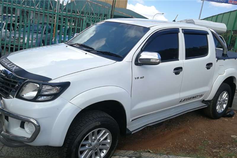Used 2012 Toyota Hilux V6 4.0 double cab 4x4 Raider automatic