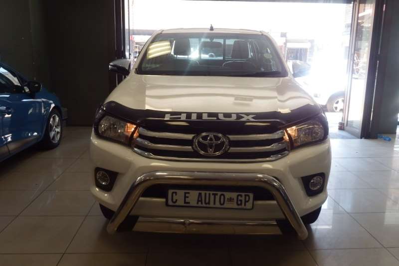 Toyota Hilux Xtra cab HILUX 2.8 GD-6 RB RAIDER 4X4 P/U E/CAB A/T 2016