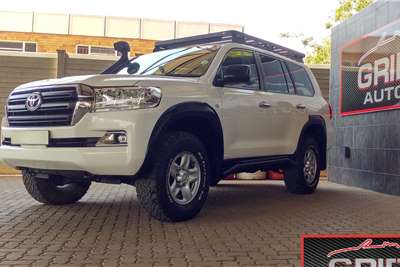  2016 Toyota Land Cruiser 200 Land Cruiser 200 4.5D-4D V8 GX