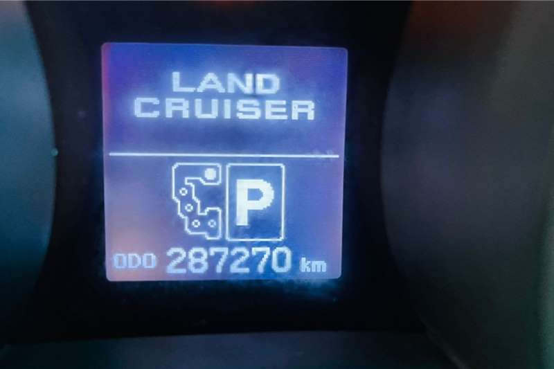 2010 Toyota Land Cruiser 200