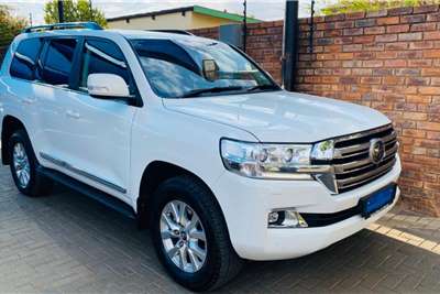  2018 Toyota Land Cruiser 200 LAND CRUISER 200 V8 4.5D VX-R A/T