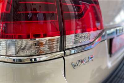 2018 Toyota Land Cruiser 200 LAND CRUISER 200 V8 4.5D VX-R A/T