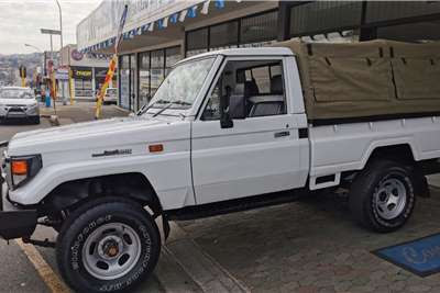  1999 Toyota Land Cruiser 70 series 