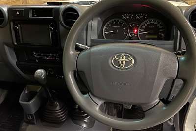  2010 Toyota Land Cruiser 79 Land Cruiser 79 4.0 V6