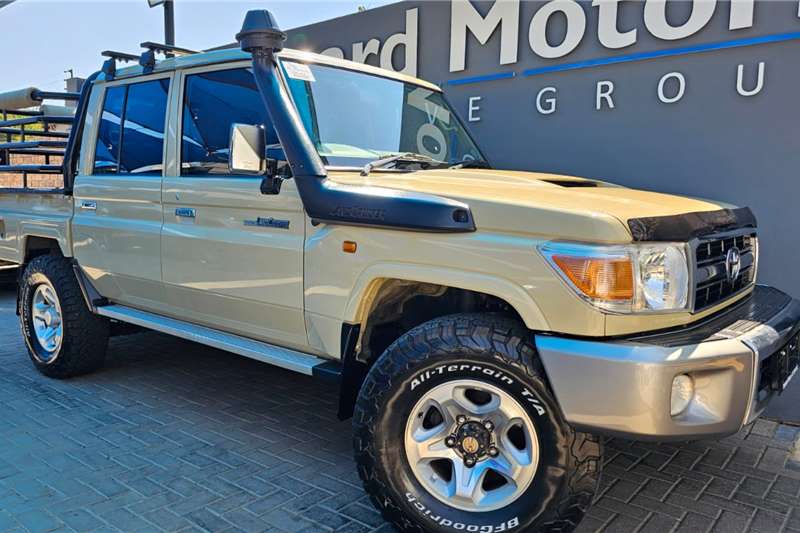 Toyota Land Cruiser 79 4.5D 4D LX V8 double cab 2013