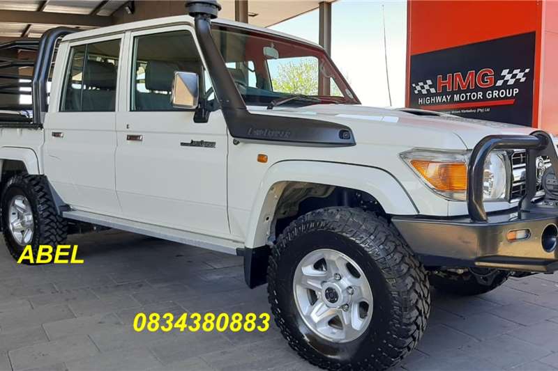 Toyota Land Cruiser 79 double cab LAND CRUISER 79 4.5D P/U D/C 2015