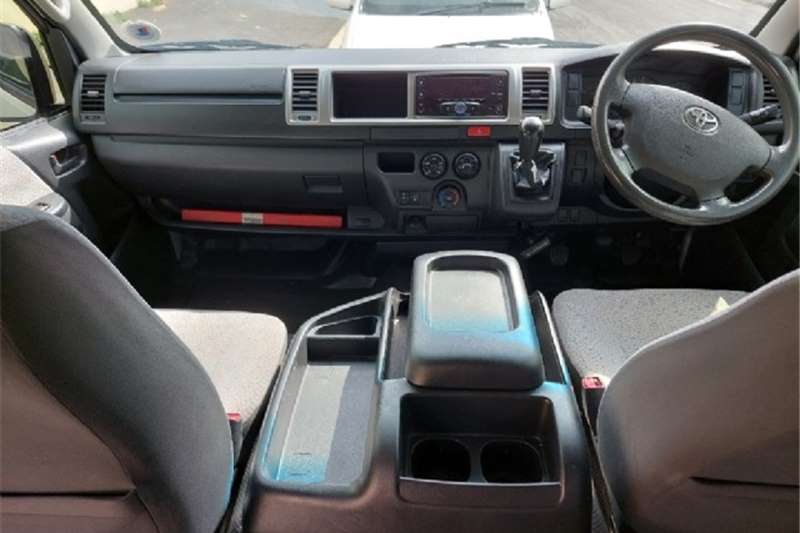 Used 2017 Toyota Quantum 2.5D 4D GL 10 seater bus