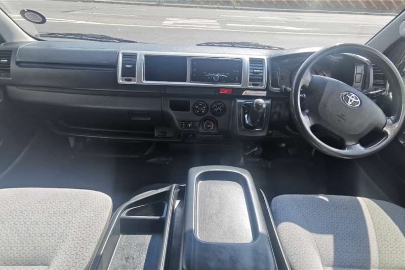 Used 2018 Toyota Quantum 2.5D 4D GL 10 seater bus