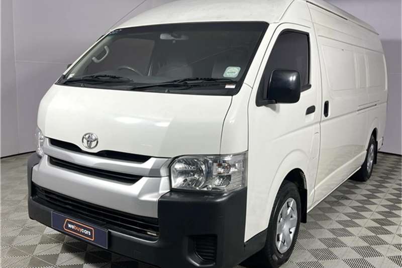 Used 2015 Toyota Quantum 2.5D 4D S Long panel van
