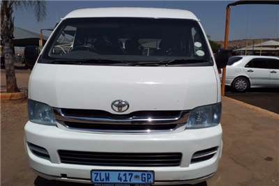  2010 Toyota Quantum Quantum 2.7 GL 10-seater bus