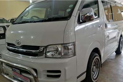  2012 Toyota Quantum Quantum 2.7 GL 10-seater bus