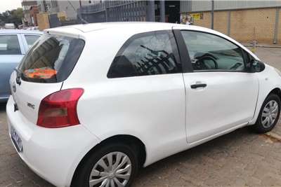  2009 Toyota Yaris Yaris 1.0 3-door T1