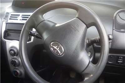  2005 Toyota Yaris 