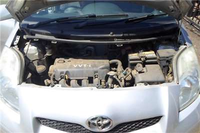  2011 Toyota Yaris Yaris 1.3 5-door T3+