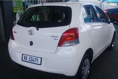  2011 Toyota Yaris Yaris 1.3 5-door T3