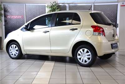  2011 Toyota Yaris 
